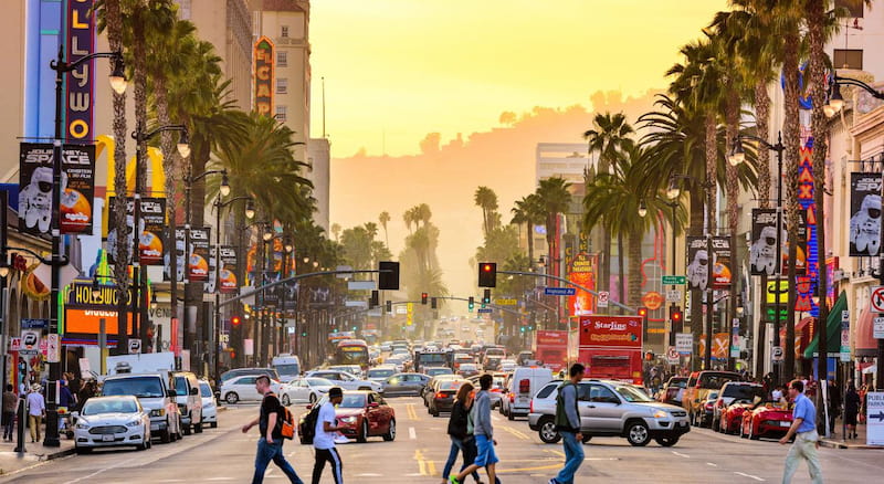 Shopping in Los Angeles is a must-try experience