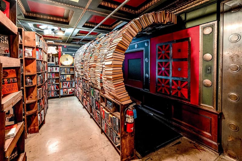 The enchanting book tunnel of The Last Bookstore 
